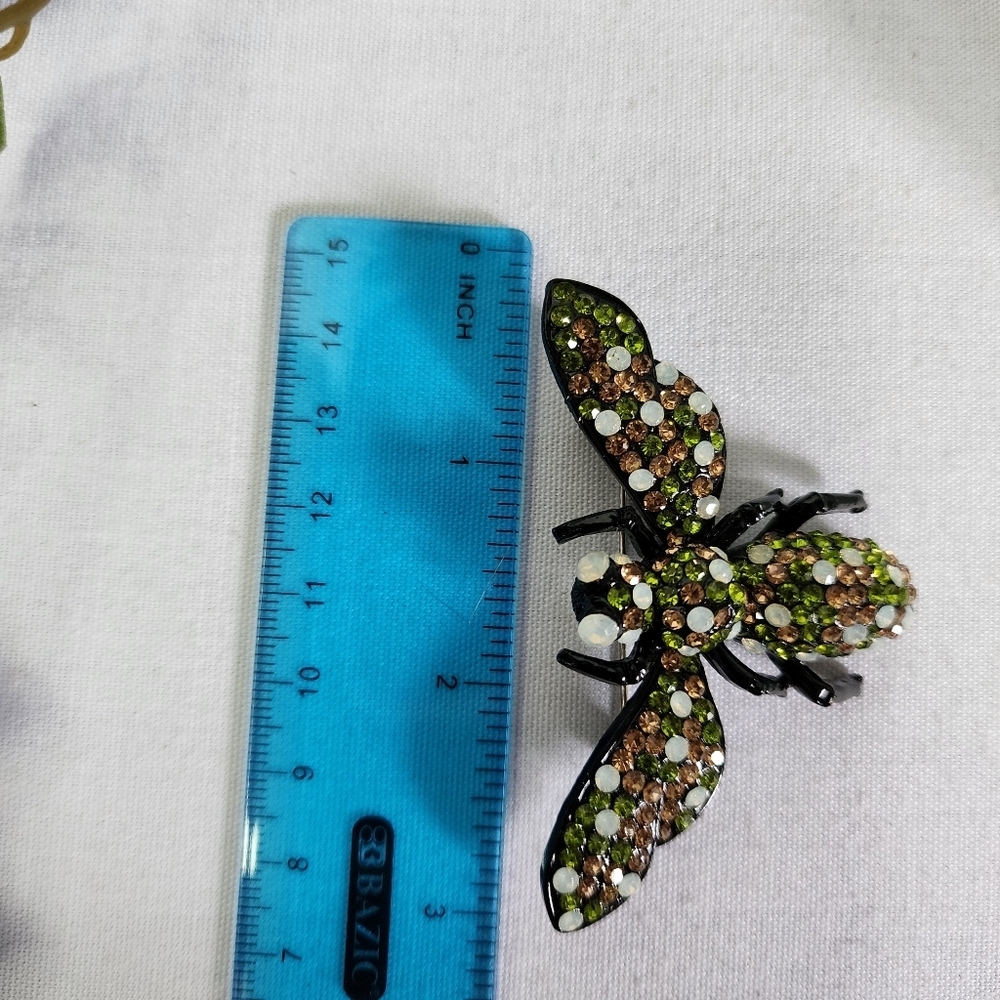 Black Bee with CZ Crystals  Brooch Pin - Picture 7 of 7